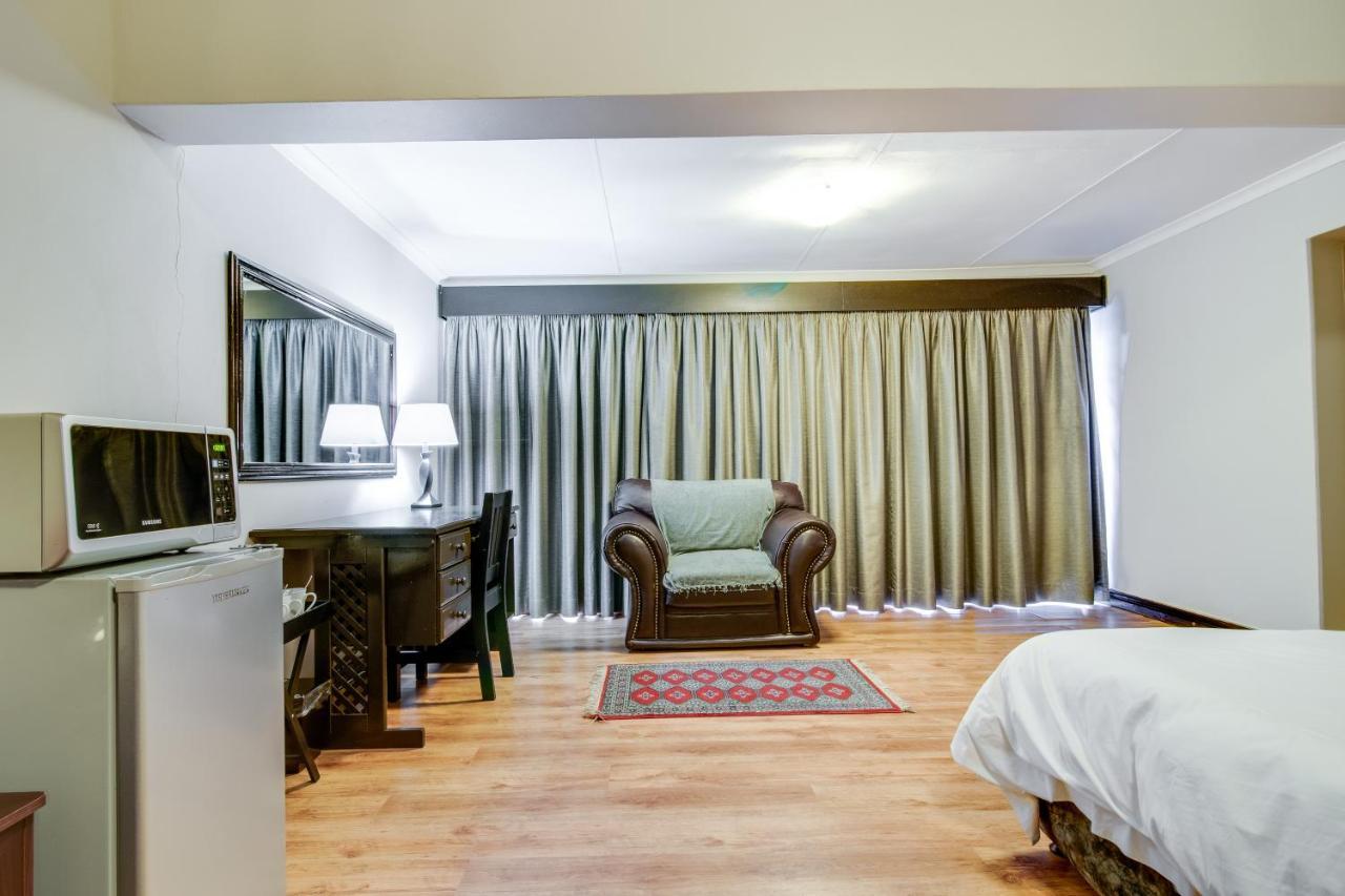 The Nightingale Guesthouse Bloemfontein Eksteriør billede