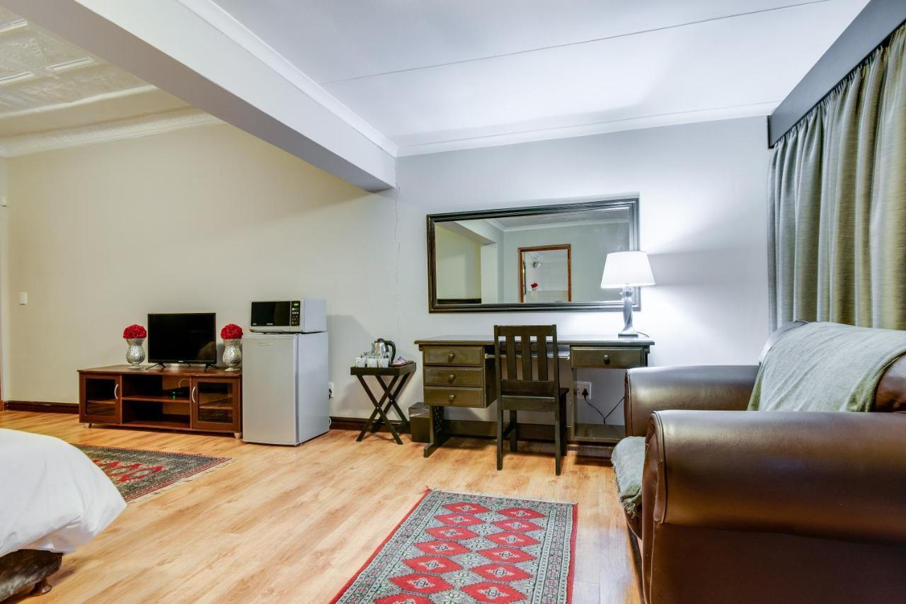 The Nightingale Guesthouse Bloemfontein Eksteriør billede