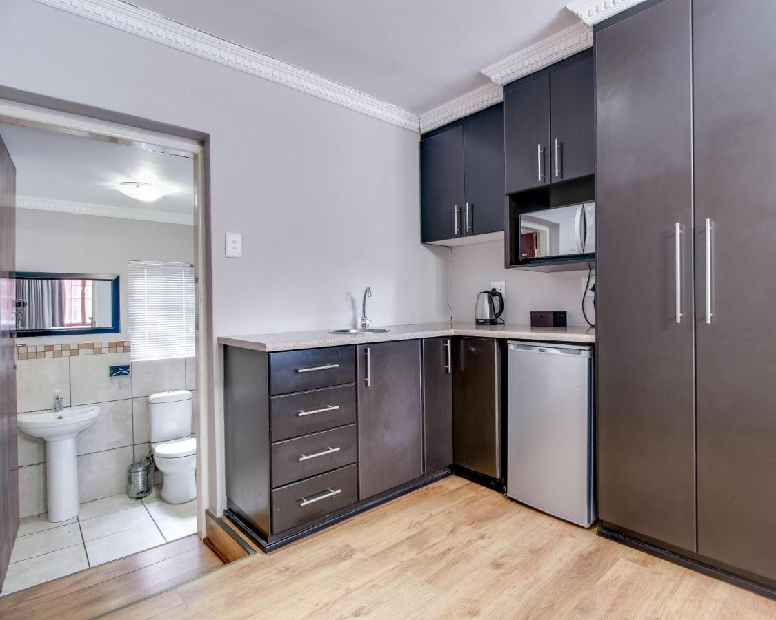 The Nightingale Guesthouse Bloemfontein Eksteriør billede